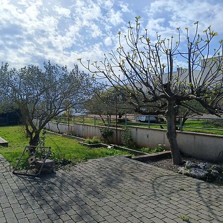 Apartment Ivana Turanj Bagian luar foto