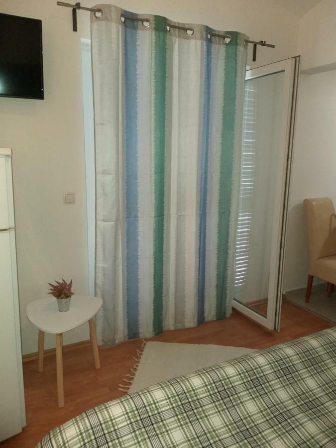 Apartment Ivana Turanj Bagian luar foto